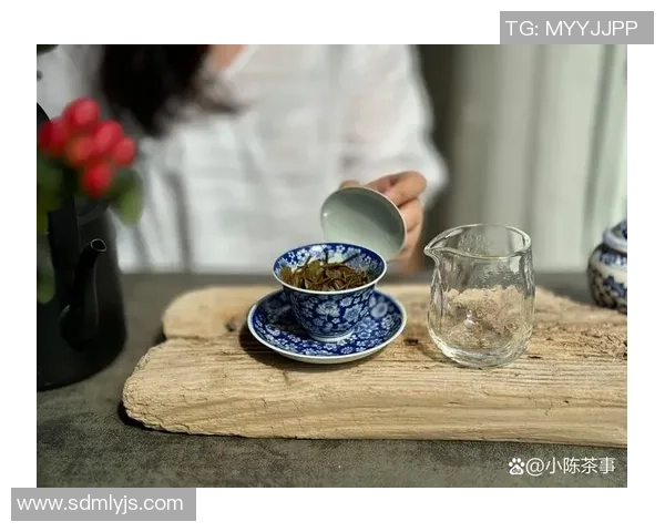 茶香四溢的绿茵场上足球明星与茶的深厚情缘